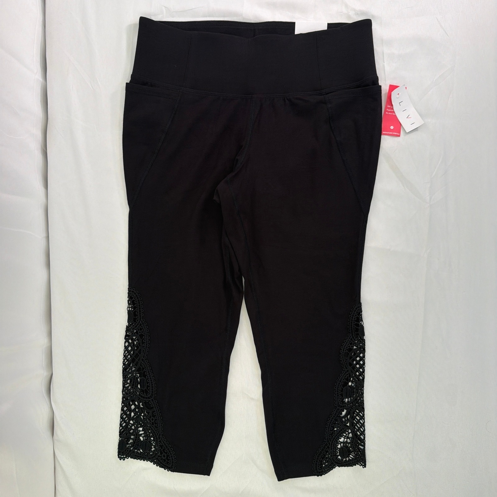 Lane Bryant Livi Active Black Crochet Lace Trim Cropped Leggings 14/16 Nwt
